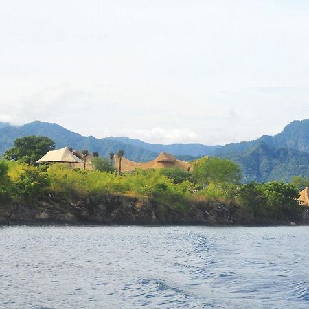 Menjangan Dynasty Resort Pemuteran Exterior foto